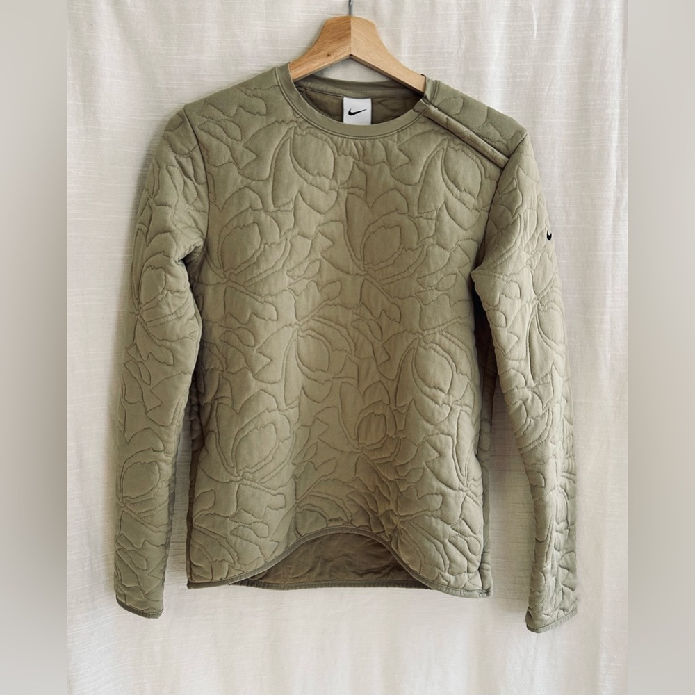 Nike‎ EUC Tan/Olive Green Quilted Floral Crewneck Sweatshirt  sporty  designer